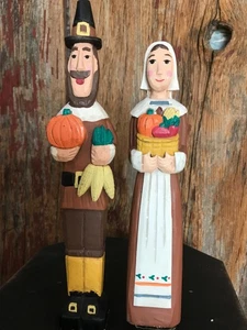 Vtg 2 Rustic Carved Wood Pilgrims Midwest Of Cannon Falls Thanksgiving Fall….b7 - Picture 1 of 4