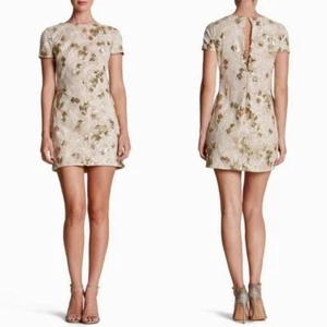 VESTIDO A LA POBLACIÓN Ellen Lentejuela Floral Bordado Mini Vestido Lentelleado Pequeño - Imagen 1 de 14