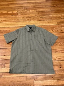 Axcess Men's Short Sleeve Button Down Shirt Green Size Large NWT $40 - Picture 1 of 4