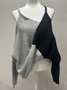 Almost Famous Women’s Black/Gray Knit Twit Sweater Size 2X - Picture 1 of 6