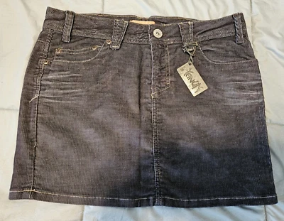 Falda corta de pana Yanuk con bolsillos delanteros y traseros talla 6 color: azul oscuro Foto 1 de 4