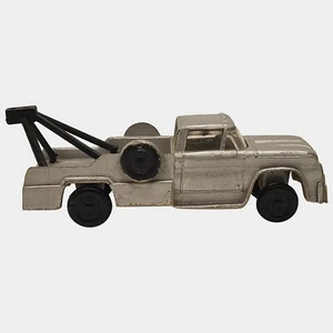 1970's Plastic Chevy Towtruck Toy Model - Picture 1 of 8