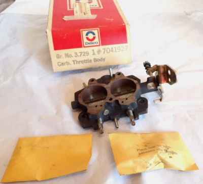 Carrocería del acelerador del carburador Delco Rochester 2BBL 7041927 1972 Nova Chevelle NOS Foto 1 de 4