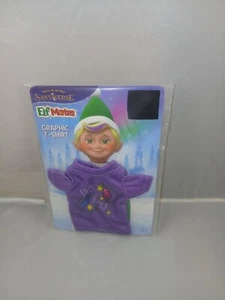 Elf On The Shelf Elf Mates -- lila Grafik T-Shirt - Bild 1 von 2