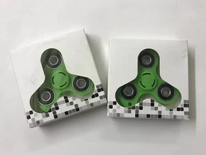 Hitasion Fidget Hand Spinner T-Green 2 Pack-Flawed Package - Picture 1 of 3