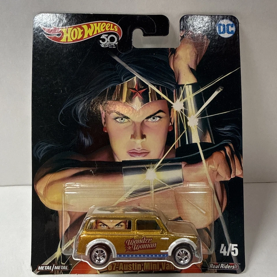 Mini furgoneta Austin Real Riders 2018 Hot Wheels DC Comics Wonder Woman '67 4/5 Foto 1 de 1