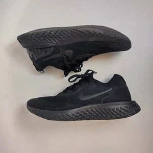 Nike Epic React Flyknit Triple Black Sneakers AQ0067-003 Men's 7 Women's 8.5 - Picture 1 of 7