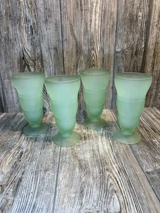 4 Vintage Frosted / Footed Thick Milkshake Sundae Glasses - Picture 1 of 13