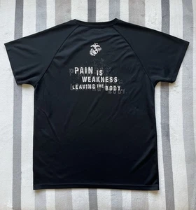 Camiseta Marines Hombres L Negra USMC El dolor es debilidad Dejando el cuerpo Hecha en EE. UU. - Imagen 1 de 5