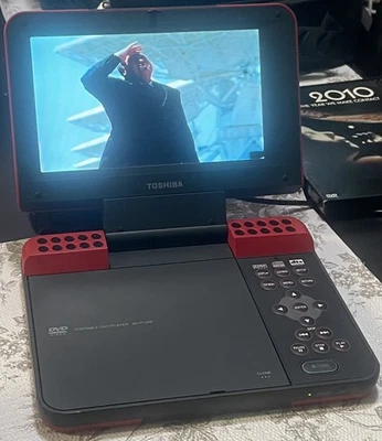 Toshiba SD-P1200 7-Inch Portable DVD Player (Red) - Image 1 of 4