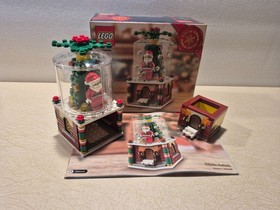 Lego Seasonal Snow Globe Santa -40223 - Complete