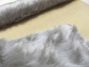 Alfombra de tela de piel sintética suave de lujo - PLATEADA - Imagen 1 de 1