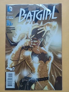 DC Comics  BATGIRL #37   (2011) 4th Series   Mint Unread - Picture 1 of 2