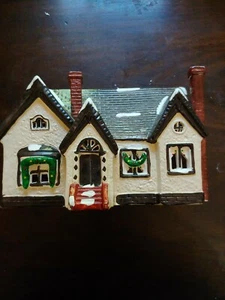 Dept 56 Snow Village's English Tudor - Picture 1 of 7