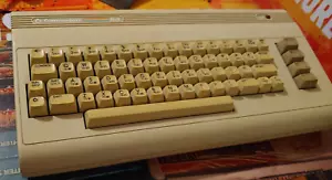 Commodore 64 C64G CAJA DE PAN (+Fuente de alimentación /TV-Cable) works (152446) 8-bit classic - Imagen 1 de 6