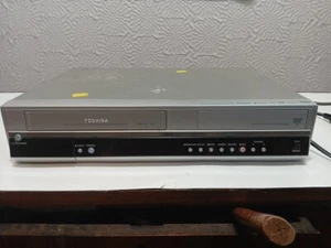 Toshiba D-VR5SU DVD/VCR Combo  Player Recorder VHS .(tested) - Picture 1 of 11