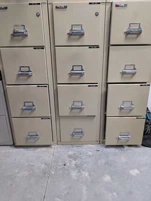 Archivador FireKing R-3691 protección de discos resistente al fuego 4 cajones con llave #1 Foto 1 de 4