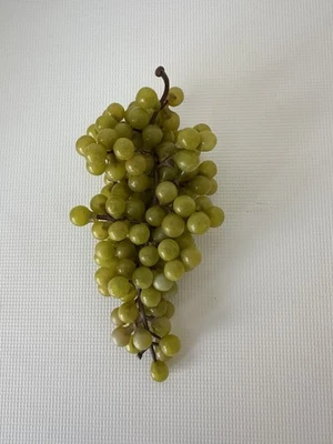 Mini uvas verdes plástico artificial decoração de exibição de frutas vintage - Imagem 1 de 4