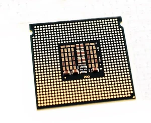 Intel Xeon X3330 SLB6C Quad-Core CPU 2.66 GHz 6 MB LGA775 #3096 - Bild 1 von 1