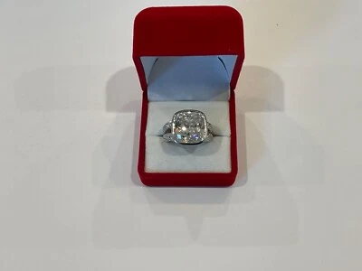 Designer de prata esterlina com grande anel de zircônia cúbica 15,0 quilates 11,8gr tamanho 7,5 - Imagem 1 de 3