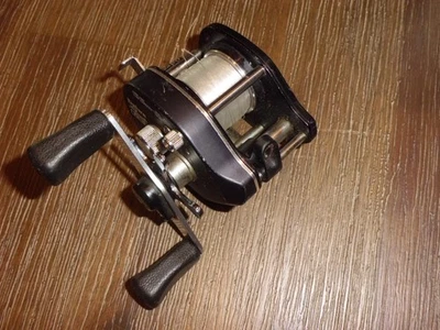 Vintage DAIWA Procaster PS-10 Hi-Speed BaitCasting Reel Made In Japan - Image 1 of 4