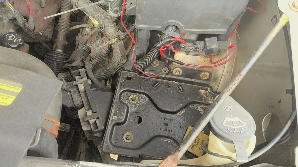 08 GMC YUKON XL 1500 Battery Tray - Image 1 of 1