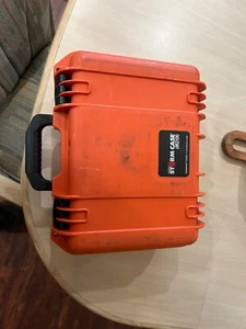Pelican hard gig Weatherproof Case Orange was used for shipping. Hard drives - Picture 1 of 7