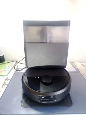 iRobot Roomba Combo 505 Plus - Vacuum & Mopping Robot, App Control, Excellent Condition - Image 1 of 4