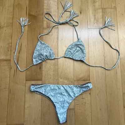 Traje de baño de acacia con estampado de azalea Bikini Conjunto de baño Humuhumu Top M + Pantalones Ho’okipa L Foto 1 de 4