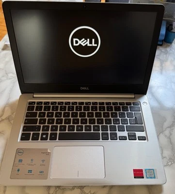 Dell Inspiron 13 5370 i7-8th 16GB 256 SSD AMD Graphic - batteria da sostituire! - Immagine 1 di 4