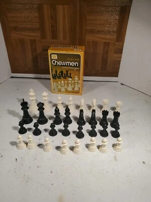 Juego de plástico vintage 1974 Whitman Chessmen 32 piezas diseño Staunton clásico #4690 Foto 1 de 4