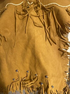 EUC American Girl Kaya 18” Doll Deerskin Dress, Hat, & Moccasins Native Indian - Picture 1 of 6