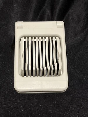 LEIFHEIT Egg Slicer-Plastic-White-Made in West Germany - Image 1 of 4