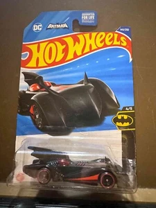 Hot Wheels Batman 4/5 Batman Il Coraggioso e l'Audace Batmobile 2023 145/250 - Foto 1 di 1