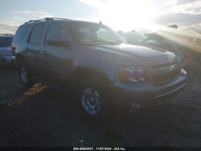 Conjunto de faros derecho CHEVY TAHOE 07 08 09 10 11 12 13 14 Foto 1 de 4