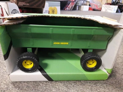 John Deere Flare Box Wagon MIB In Box 1/16 Scale Diecast Streel For Tractor Farm - Image 1 of 4