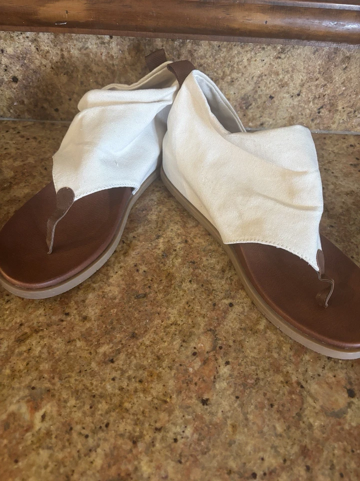 Mia Gladiator Slip On Sz 9 Canvas Boho Festival Vacation - Image 1 of 4