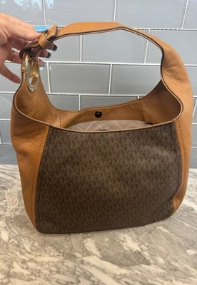 Michael Kors Fulton Signature Brown/Acorn Large Hobo Shoulder Bag - Image 1 of 4