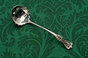Old Colonial by Towle Sterling Silver Cream or Sauce Ladle 6" - Picture 1 of 2