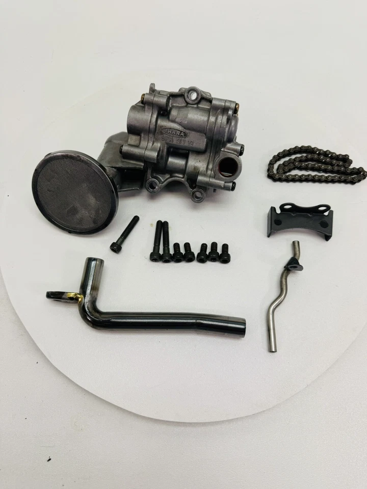 07 Yamaha APEX Attak Attack 1000 RXG10 GT HERRAJES DE CADENA DE ENGRANAJES DE BOMBA DE ACEITE Foto 1 de 4