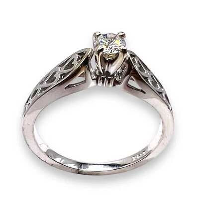 .18ct Natural Diamond 14k White Gold Round Heart Design Promise Solitaire Ring - Image 1 of 4
