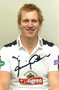 HAMPSHIRE: FOTO DE RETRATO FIRMADA POR JIMMY ADAMS 6x4 + certificado de autenticidad - Imagen 1 de 1