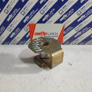 STAFFA SUPPORTO MOTORE CENTRALE FIAT 127 ORIGINALE 4404615 - Imagen 1 de 7