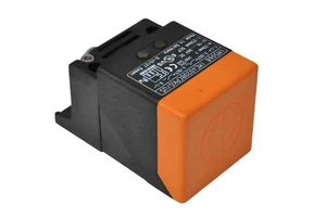 IFM Electronic inductive sensor switch IM5068, IMC4020BCPKG/US, 20mm PNP - Picture 1 of 5