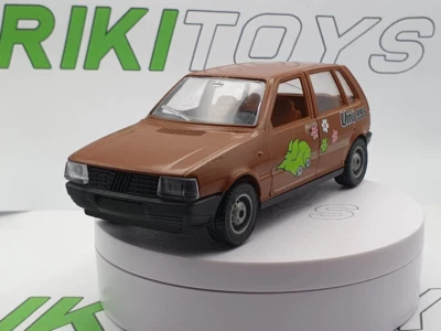 Fiat Uno 55 5 Porte Hotwheels 1/24 - Immagine 1 di 4