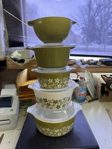 Lot Of 5 Vintage Pyrex Bowl Casserole Crazy Daisy Green Spring Blossom 475 474  - Picture 1 of 14