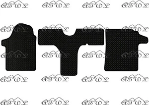 TAPPETINO COMPLETO GOMMA NERA COMPLETAMENTE SU MISURA ANTERIORE MERCEDES VITO 2015 IN POI - Foto 1 di 4