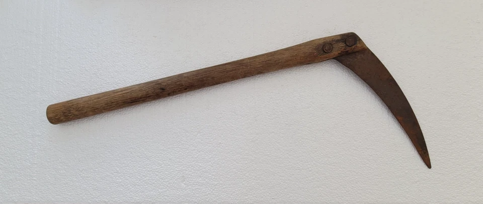Sickle Farm Tool Corn Hook Tobacco Scythe Rivet Oak Rustic Country VTG Old - Image 1 of 4