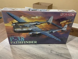 Modelo Plástico 1/72 P-38 PATHFINDER "GOLDEN WINGS SERIES" [5032] NUEVO SELLADO - Imagen 1 de 5