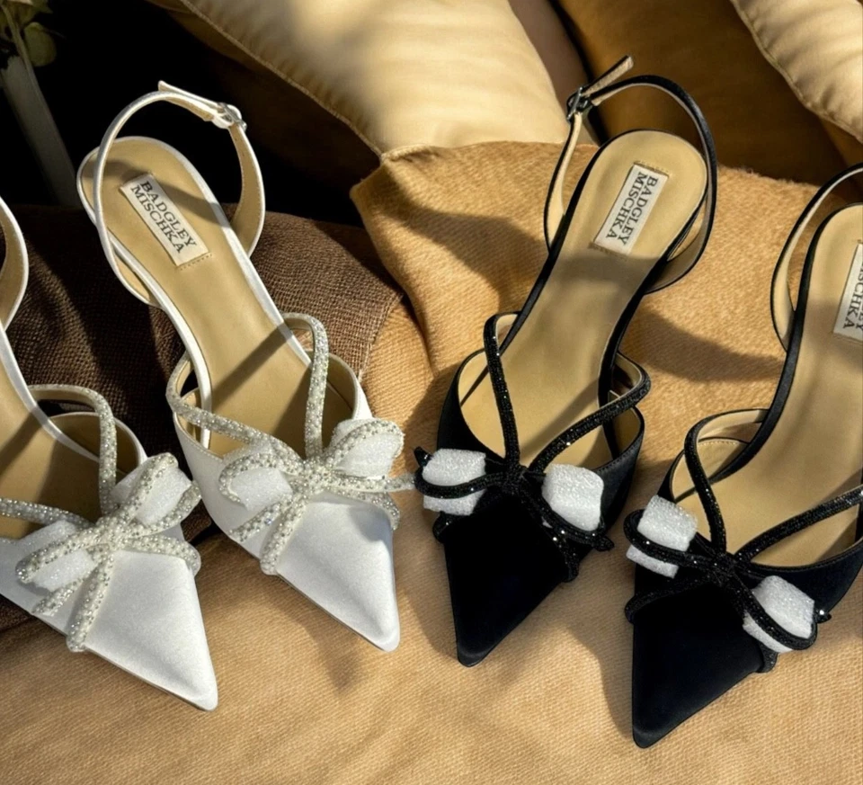 Sandalias Badgley Mischka para mujer Angelina tacón satinado estrás, variedad Foto 1 de 4